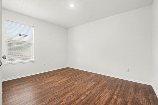 210 Trees Drive, Cedar Hill, TX 75104
