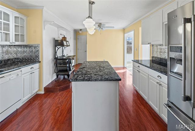 6111 Tara Lane, Collinsville, IL 62234