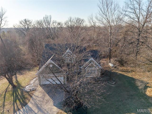 6111 Tara Lane, Collinsville, IL 62234