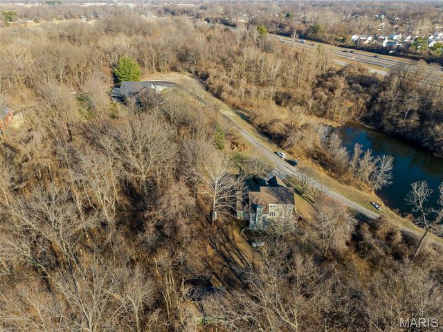 6111 Tara Lane, Collinsville, IL 62234