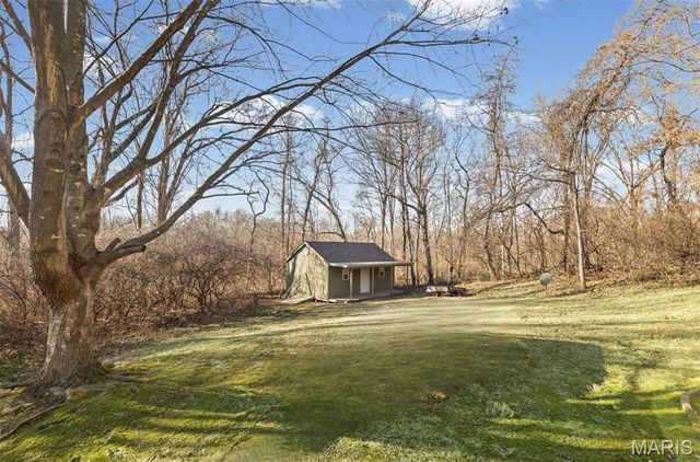 6111 Tara Lane, Collinsville, IL 62234