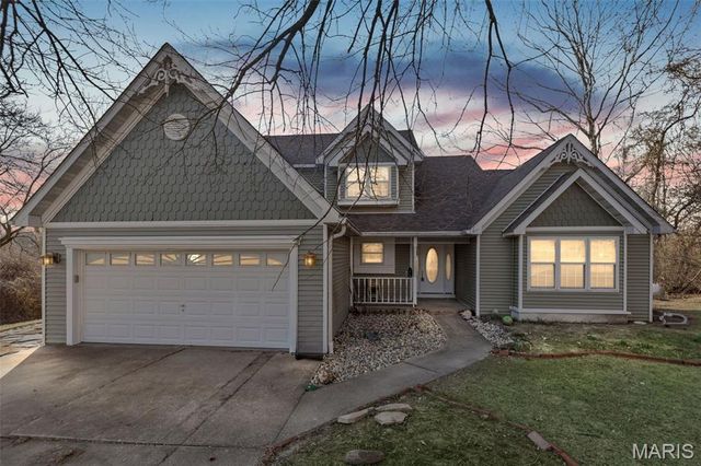 6111 Tara Lane, Collinsville, IL 62234