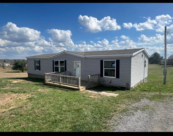 131 Lawless Lane, Jamestown, KY 42629