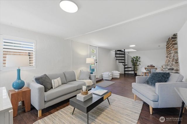 1715 SW Trenton Street, Seattle, WA 98106