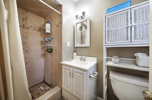 140 Langford Avenue, Arvin, CA 93203