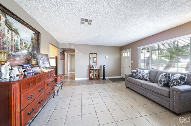 140 Langford Avenue, Arvin, CA 93203