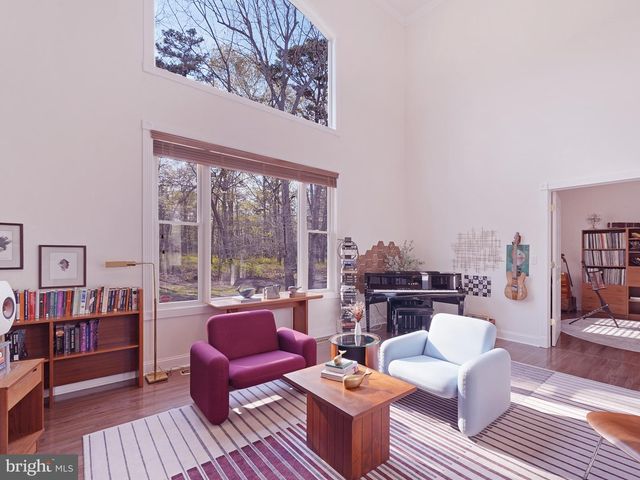 33 N NEW YORK RD, Galloway, NJ 08205