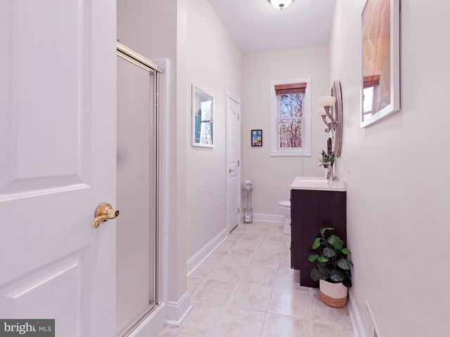 33 N NEW YORK RD, Galloway, NJ 08205