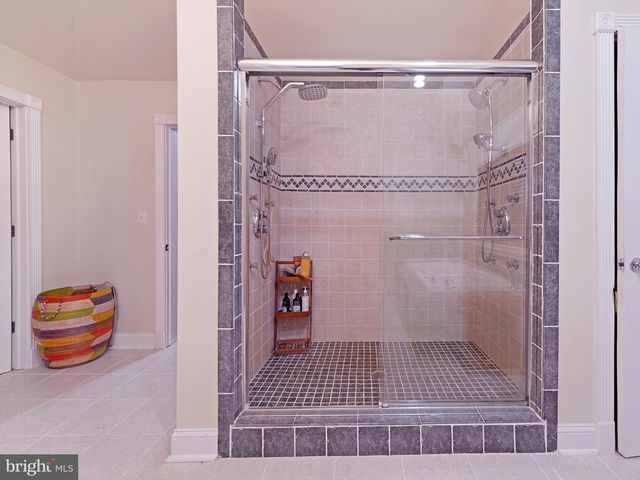 33 N NEW YORK RD, Galloway, NJ 08205