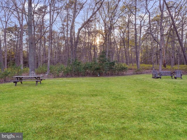 33 N NEW YORK RD, Galloway, NJ 08205