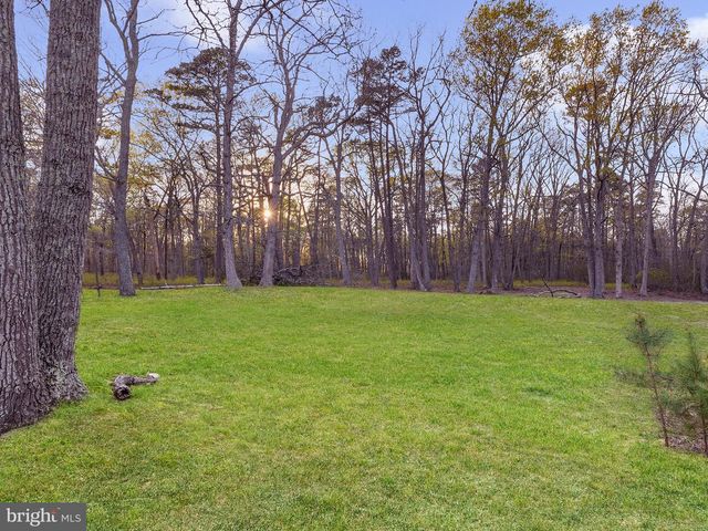 33 N NEW YORK RD, Galloway, NJ 08205