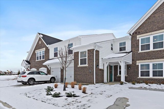 750 Crescent Landing, 1-202, Walton, KY 41094