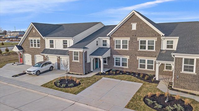 750 Crescent Landing, 1-202, Walton, KY 41094