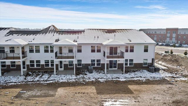 750 Crescent Landing, 1-202, Walton, KY 41094