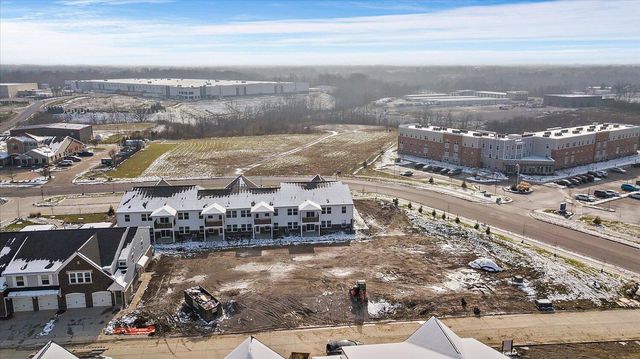 750 Crescent Landing, 1-202, Walton, KY 41094