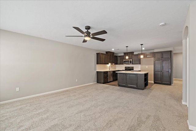 750 Crescent Landing, 1-202, Walton, KY 41094