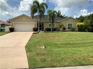 2324 SW 22nd ST, Cape Coral, FL 33991
