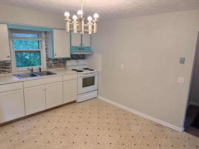 122 N Magnolia Street, Harrodsburg, KY 40330