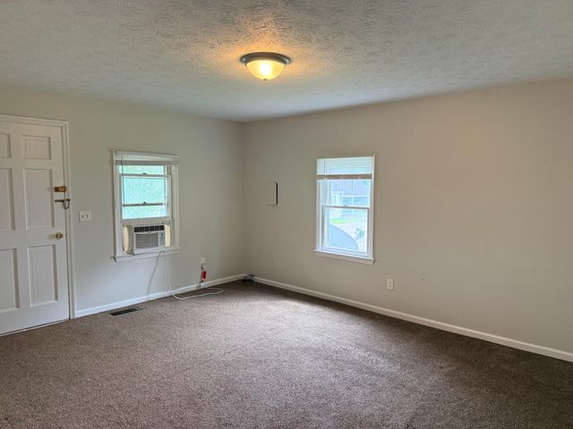 122 N Magnolia Street, Harrodsburg, KY 40330