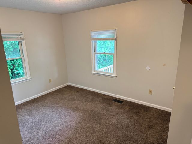 122 N Magnolia Street, Harrodsburg, KY 40330