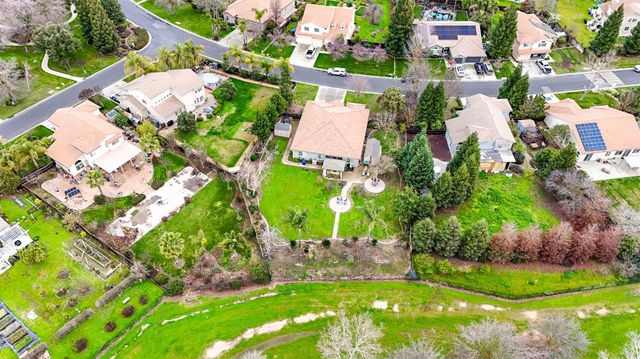 12170 Pheasant Run Blvd, Chowchilla, CA 93610