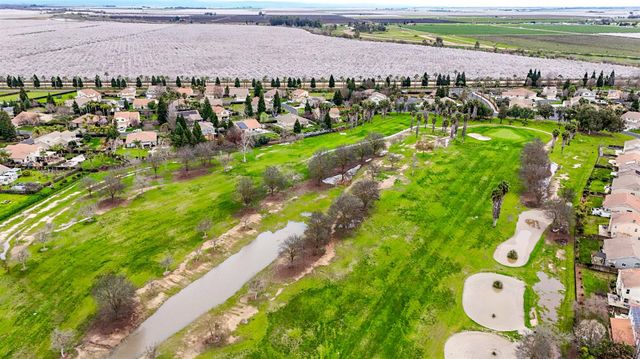 12170 Pheasant Run Blvd, Chowchilla, CA 93610