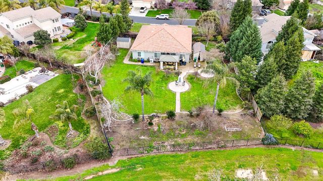 12170 Pheasant Run Blvd, Chowchilla, CA 93610