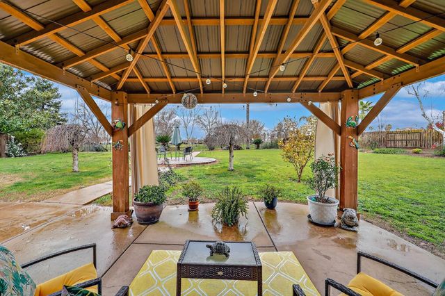 12170 Pheasant Run Blvd, Chowchilla, CA 93610