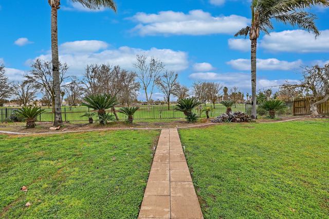 12170 Pheasant Run Blvd, Chowchilla, CA 93610