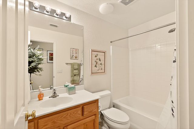 12170 Pheasant Run Blvd, Chowchilla, CA 93610