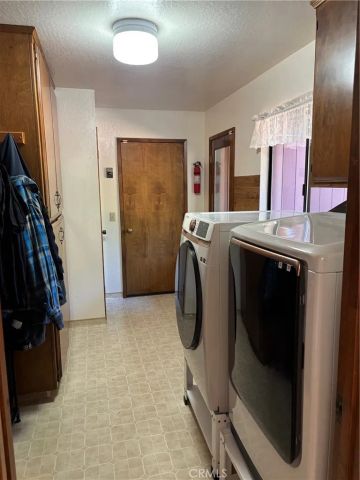 15063 Vorheis Lane, Magalia, CA 95954