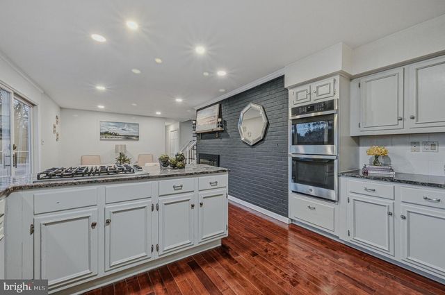 1 LAMATAN RD, Newark, DE 19711