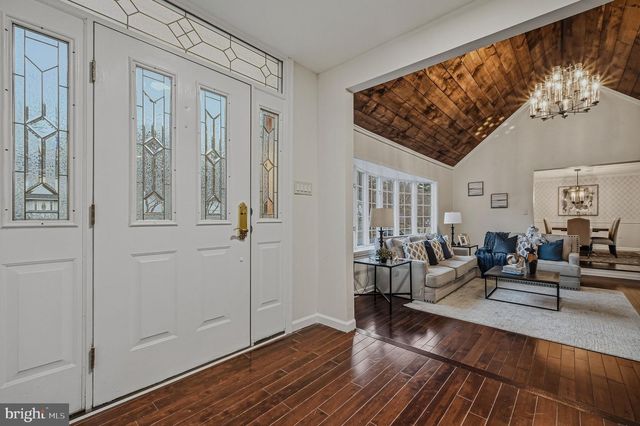 1 LAMATAN RD, Newark, DE 19711