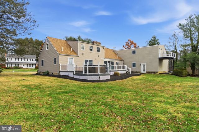 1 LAMATAN RD, Newark, DE 19711