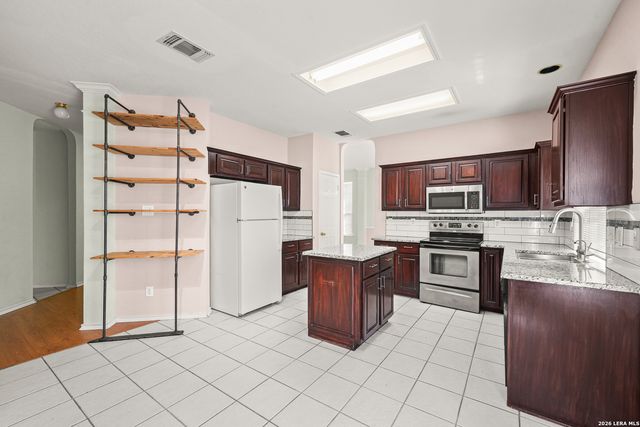 12215 STABLE FORK DR, San Antonio, TX 78249