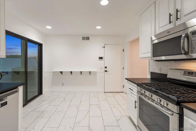 1413 EASTVIEW COURT, Oceanside, CA 92056