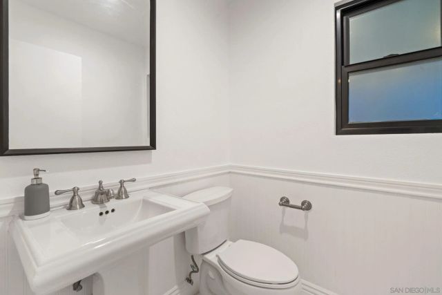 1413 EASTVIEW COURT, Oceanside, CA 92056