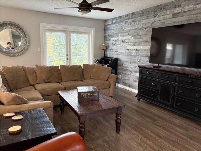 10010 GANNON LANE, Orlando, FL 32821