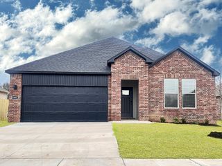 308 Lainey Drive, Maumelle, AR 72113