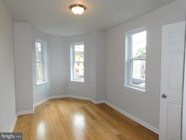 2534 NICHOLAS ST, Philadelphia, PA 19121