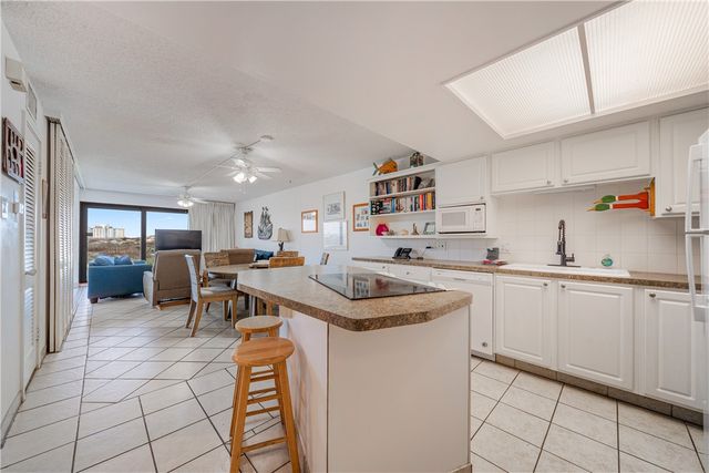 15340 Leeward Dr 107, Corpus Christi, TX 78418