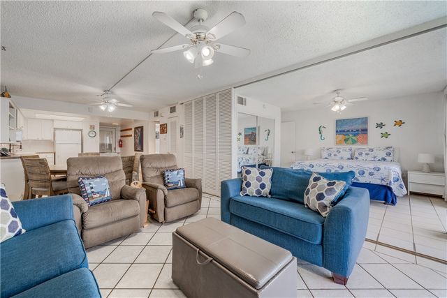 15340 Leeward Dr 107, Corpus Christi, TX 78418