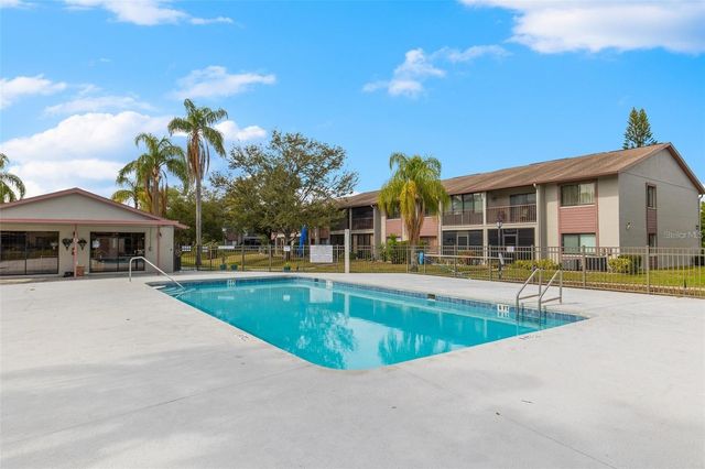 721 83RD AVENUE N 202, St Petersburg, FL 33702