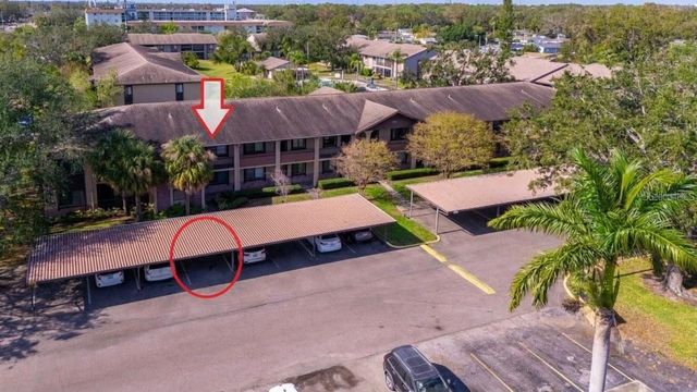 721 83RD AVENUE N 202, St Petersburg, FL 33702