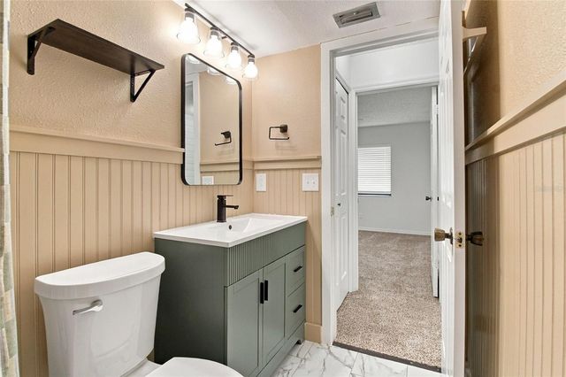 721 83RD AVENUE N 202, St Petersburg, FL 33702