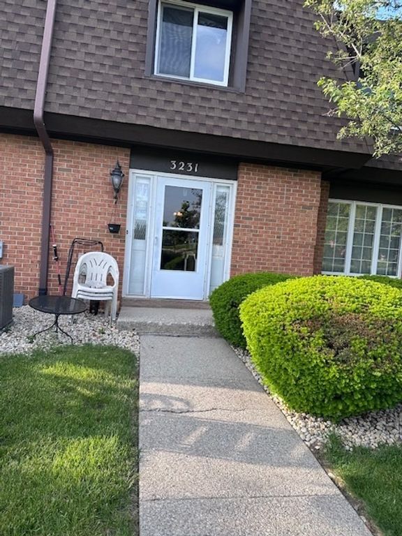 3231 Chestnut Drive, Flossmoor, IL 60422