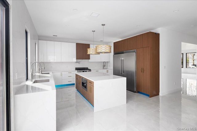 544 Arlington Road, Cedarhurst, NY 11516