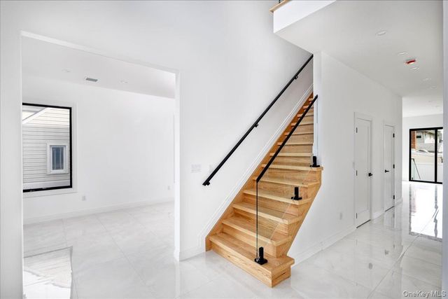 544 Arlington Road, Cedarhurst, NY 11516