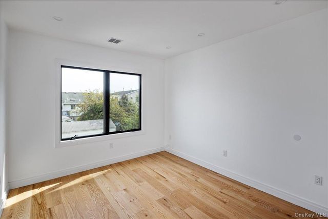 544 Arlington Road, Cedarhurst, NY 11516