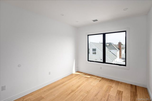 544 Arlington Road, Cedarhurst, NY 11516